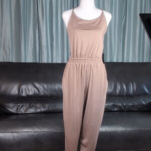 Peachy Girl Elegant Sleeveless Mocha Jumpsuit Romper NWT